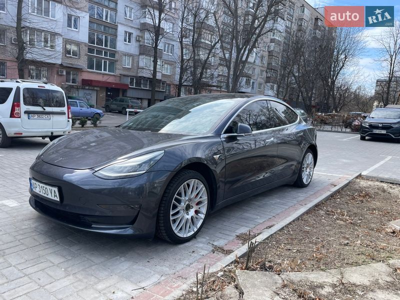 Седан Tesla Model 3 2020 в Запорожье