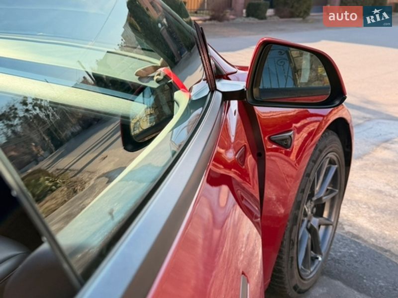 Седан Tesla Model 3 2022 в Вінниці