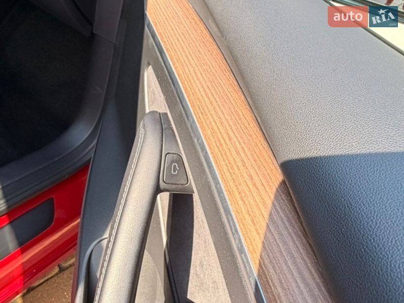 Седан Tesla Model 3 2022 в Вінниці