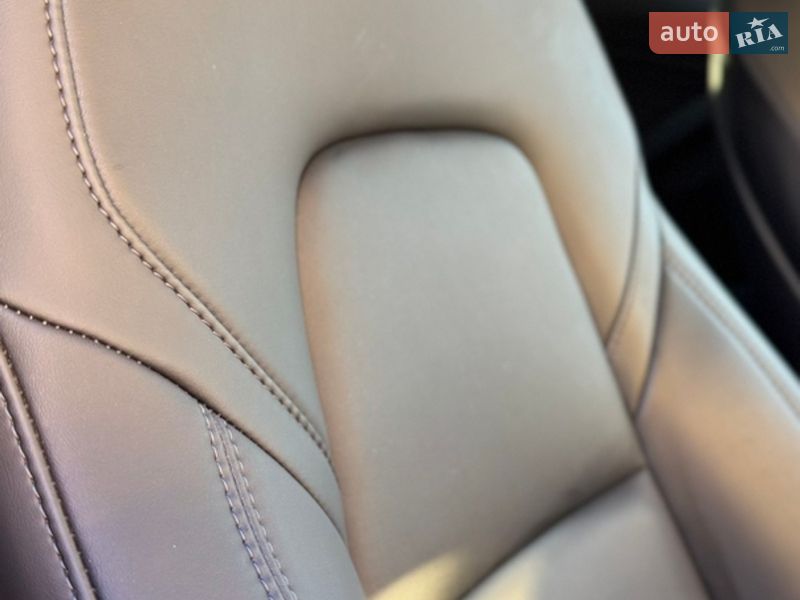 Седан Tesla Model 3 2022 в Виннице