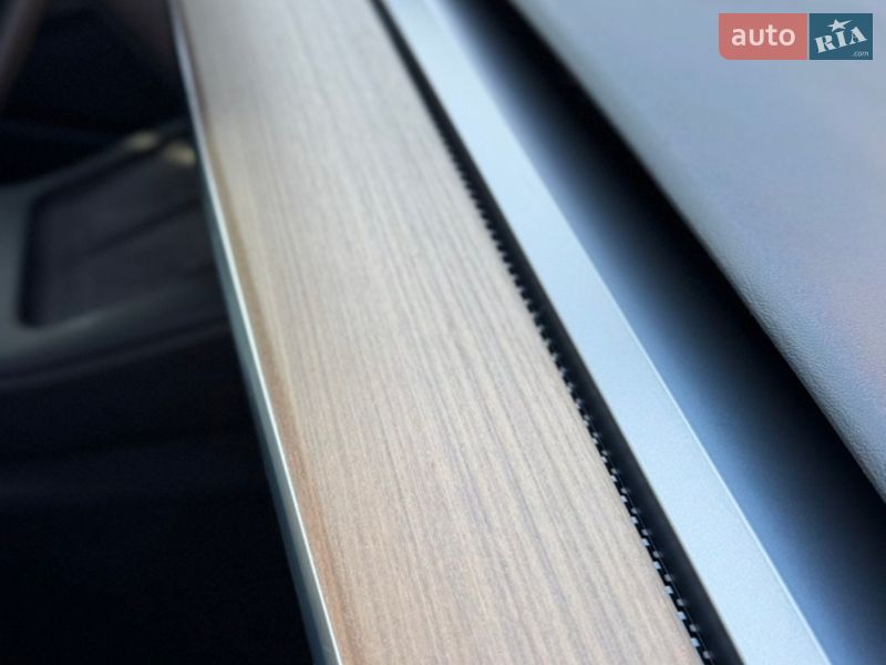 Седан Tesla Model 3 2022 в Вінниці