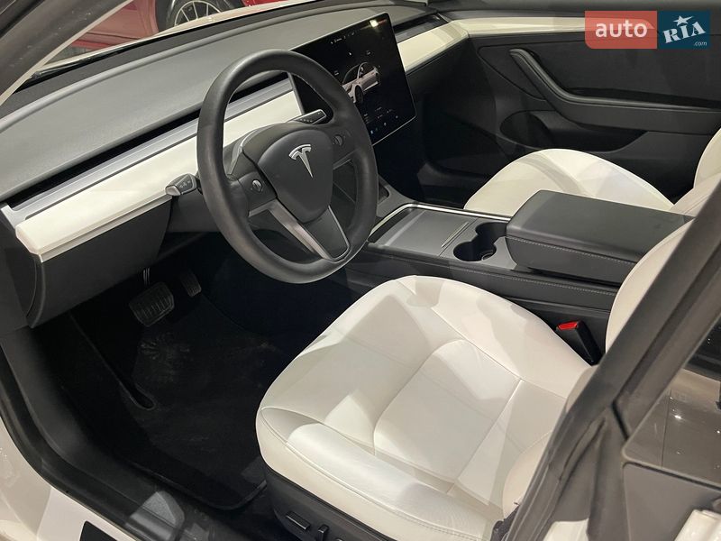 Седан Tesla Model 3 2022 в Киеве фото 11 Седан Tesla Model 3 2022 в Киеве
