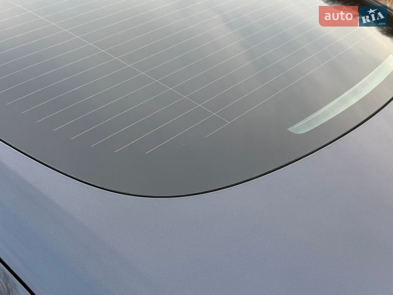 Седан Tesla Model 3 2023 в Трускавце