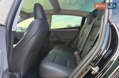Седан Tesla Model 3 2024 в Одесі