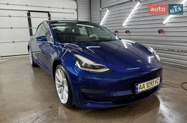 Седан Tesla Model 3 2019 в Киеве