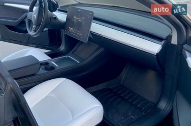 Седан Tesla Model 3 2023 в Киеве