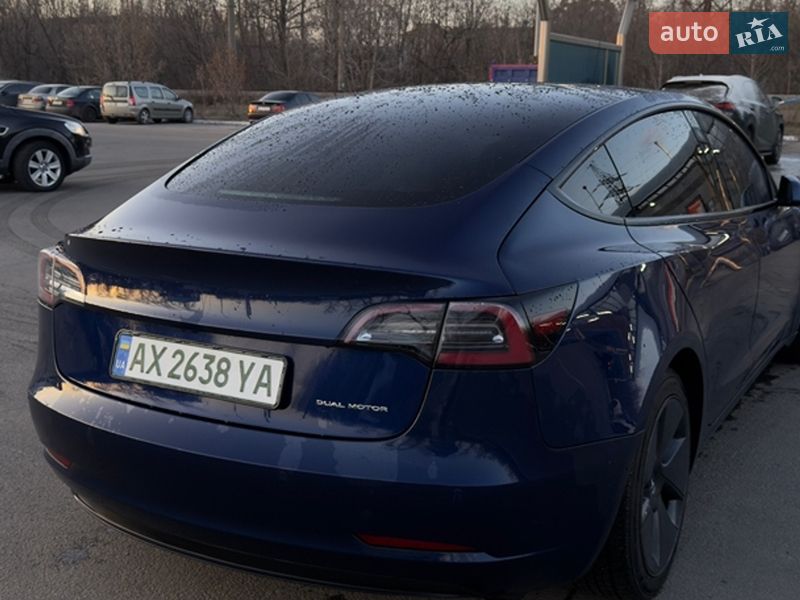 Седан Tesla Model 3 2022 в Харькове