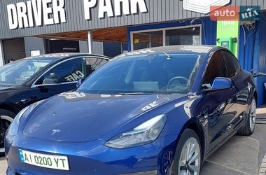 Седан Tesla Model 3 2022 в Баришівка