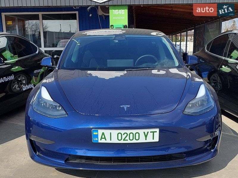 Седан Tesla Model 3 2022 в Баришівка