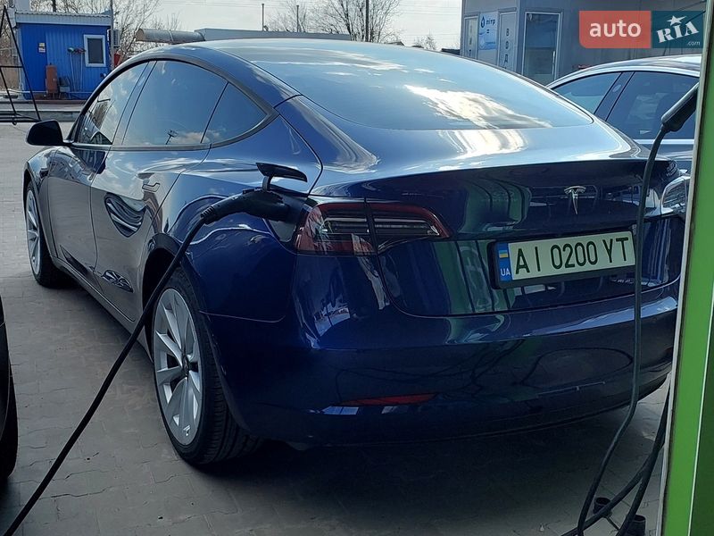 Седан Tesla Model 3 2022 в Баришівка