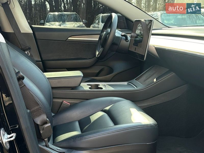 Седан Tesla Model 3 2022 в Черновцах фото 17 Седан Tesla Model 3 2022 в Черновцах