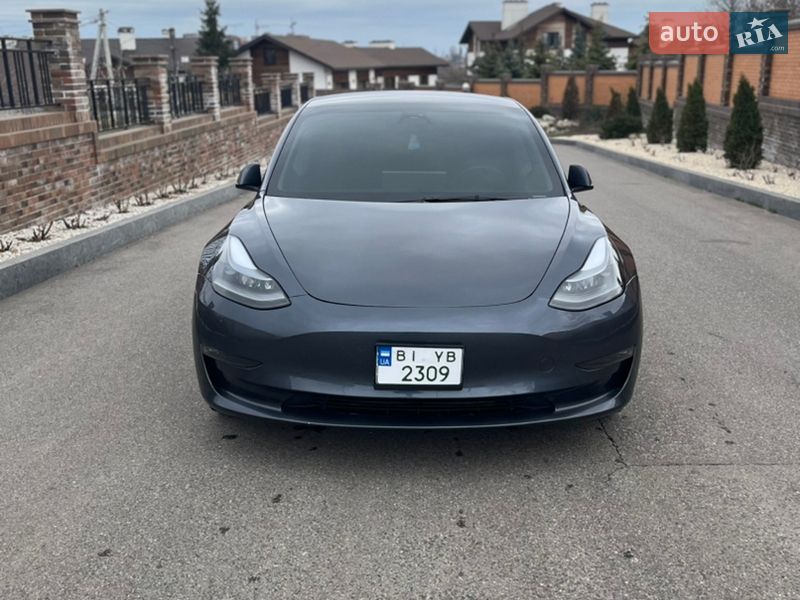Tesla Model 3 2023