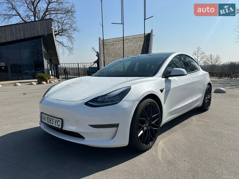 Tesla Model 3 2019 Tesla Model 3 2019