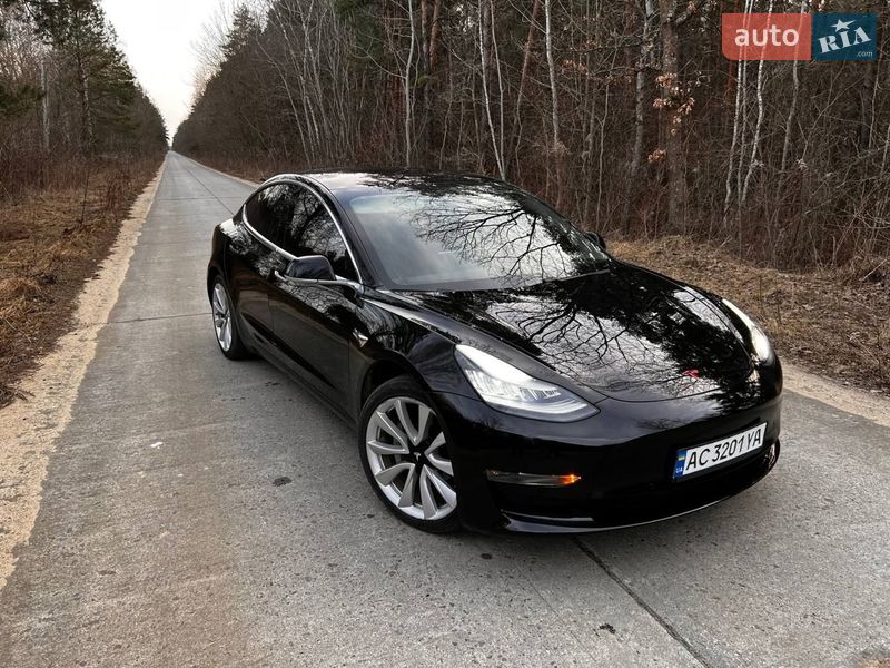 Седан Tesla Model 3 2018 в Ковеле
