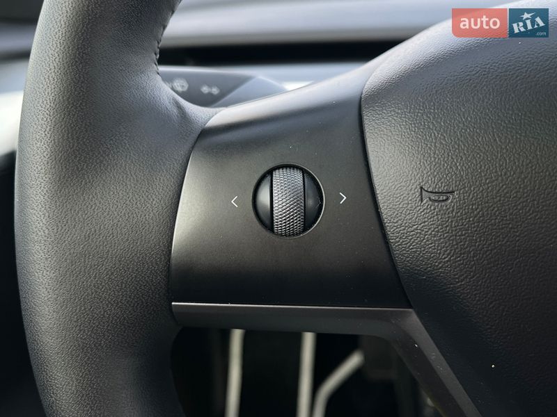 Седан Tesla Model 3 2022 в Коломиї