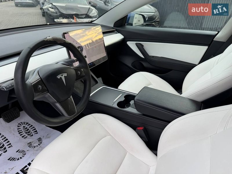 Седан Tesla Model 3 2021 в Луцьку фото 18 Седан Tesla Model 3 2021 в Луцьку