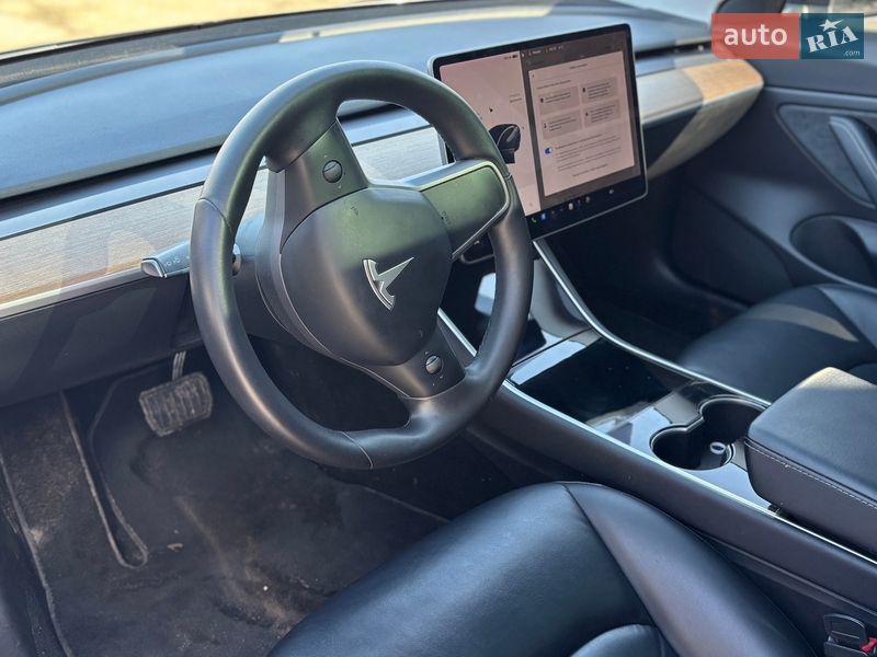 Седан Tesla Model 3 2019 в Харькове фото 12 Седан Tesla Model 3 2019 в Харькове