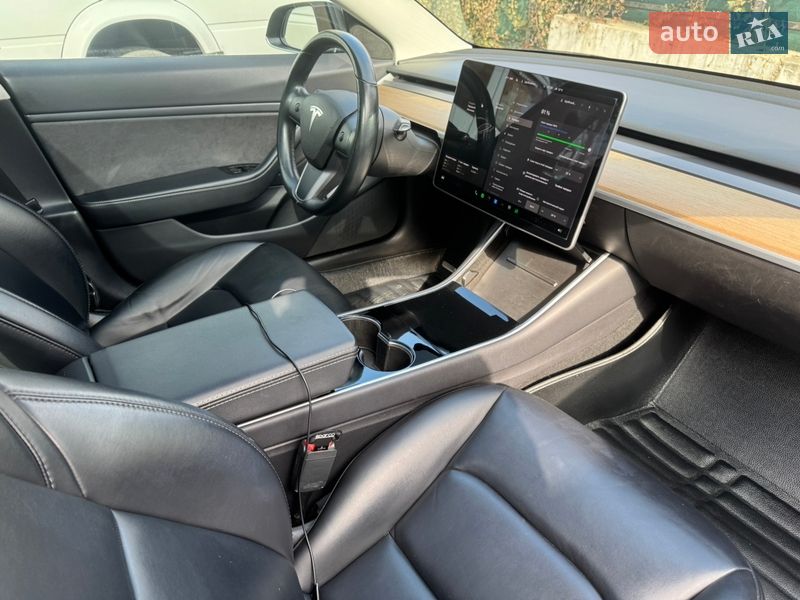 Седан Tesla Model 3 2019 в Одессе фото 34 Седан Tesla Model 3 2019 в Одессе