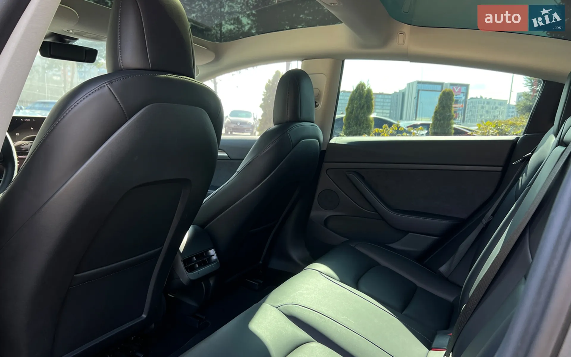 2022 Tesla Model 3 - мініатюра 18
