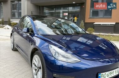 Седан Tesla Model 3 2021 в Тернополе