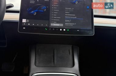 Седан Tesla Model 3 2021 в Тернополе
