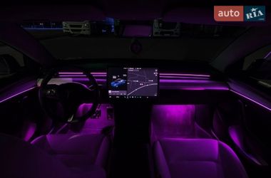 Седан Tesla Model 3 2021 в Львові