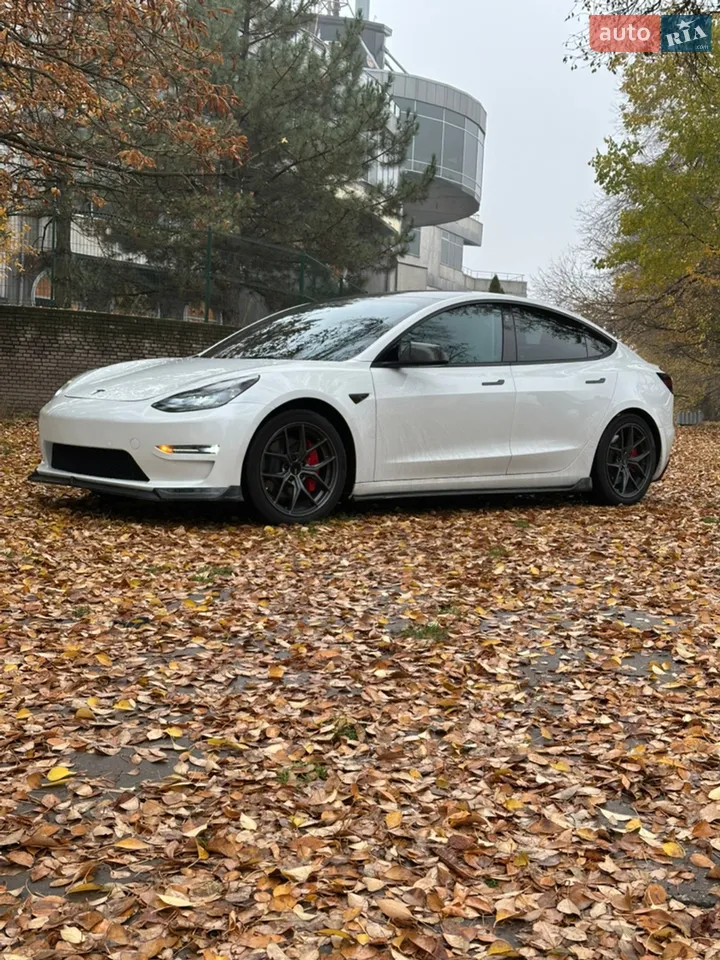 2022 Tesla Model 3 - мініатюра 13
