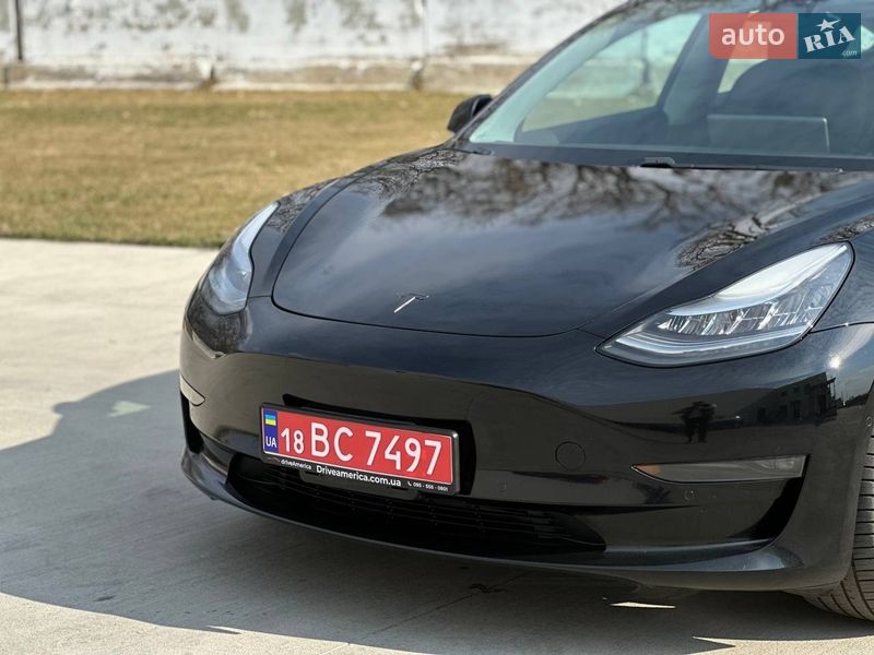 Седан Tesla Model 3 2019 в Луцьку фото 4 Седан Tesla Model 3 2019 в Луцьку