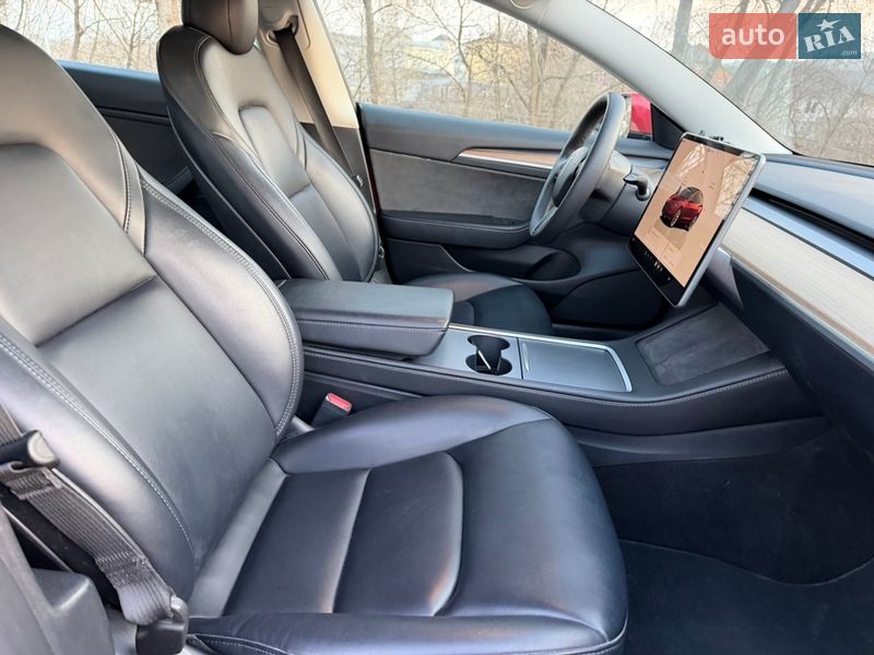 Седан Tesla Model 3 2022 в Києві