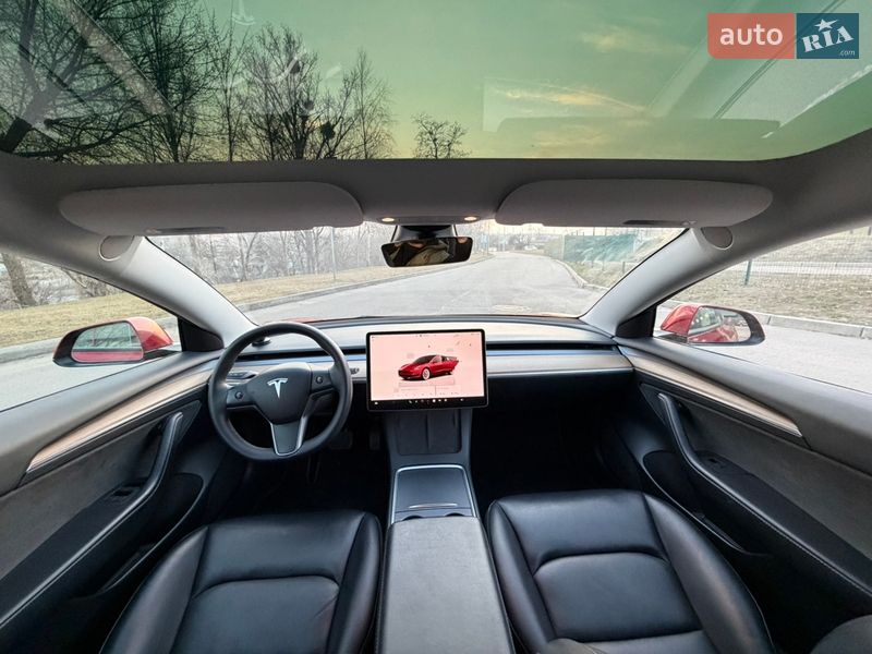 Седан Tesla Model 3 2022 в Києві