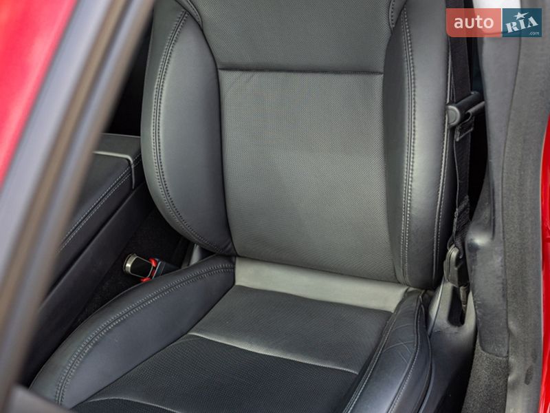 Седан Tesla Model 3 2024 в Черновцах фото 27 Седан Tesla Model 3 2024 в Черновцах