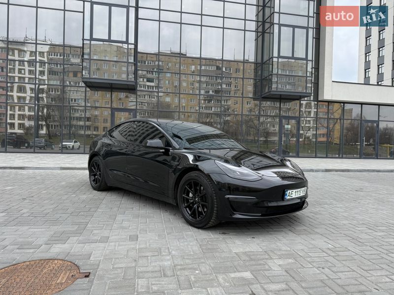 Седан Tesla Model 3 2019 в Днепре фото Седан Tesla Model 3 2019 в Днепре