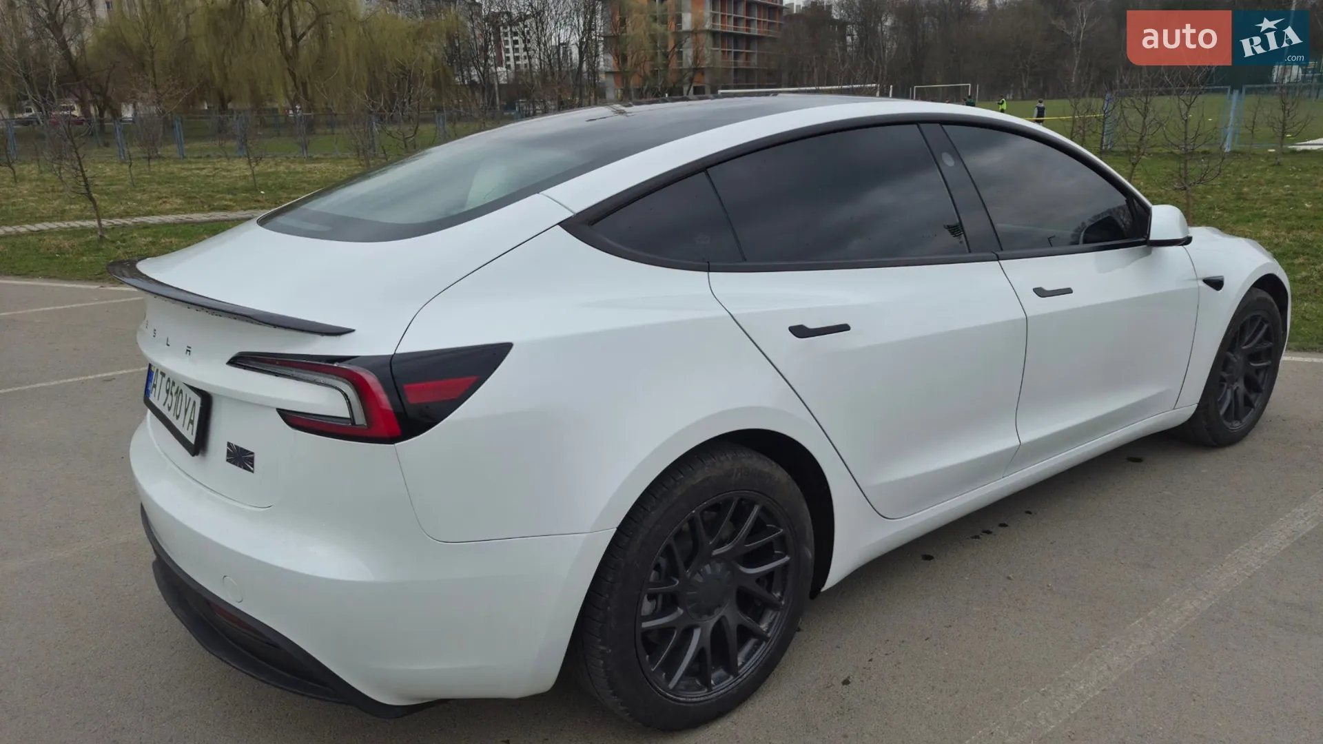 2025 Tesla Model 3 - мініатюра 2