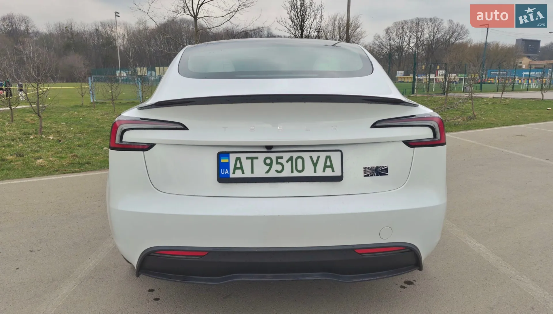 2025 Tesla Model 3 - мініатюра 7