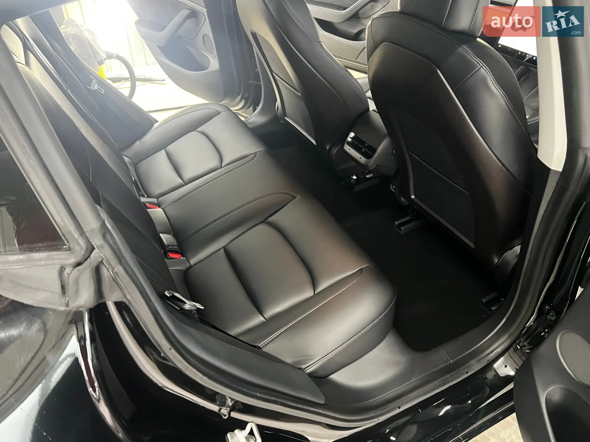 2021 Tesla Model 3 - мініатюра 10
