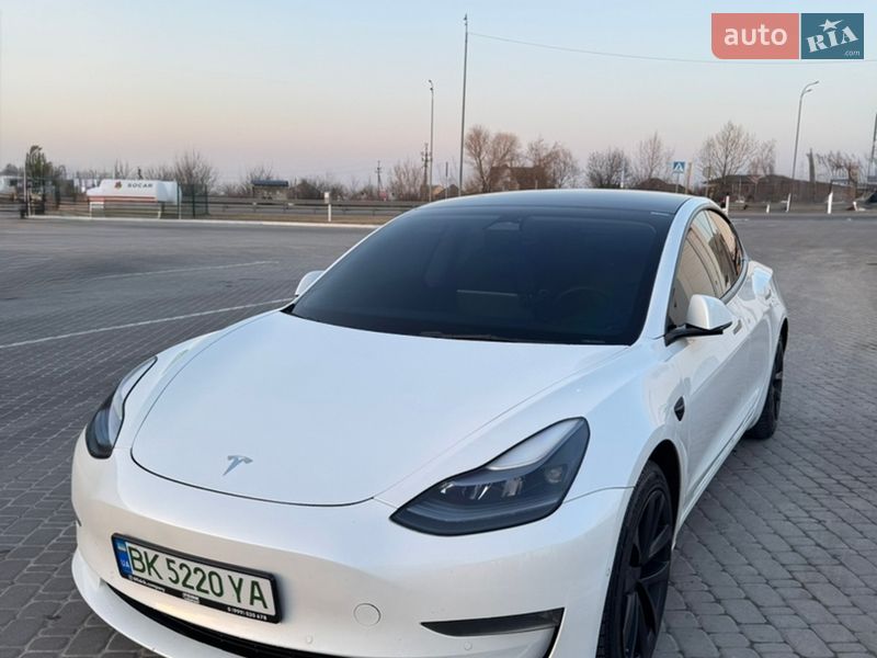 Седан Tesla Model 3 2022 в Ровно фото 3 Седан Tesla Model 3 2022 в Ровно