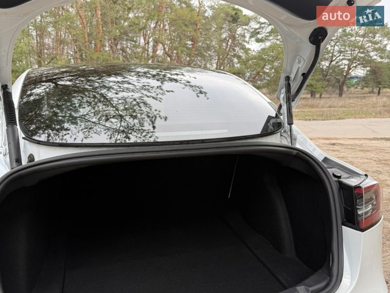 Седан Tesla Model 3 2021 в Дніпрі фото 11 Седан Tesla Model 3 2021 в Дніпрі