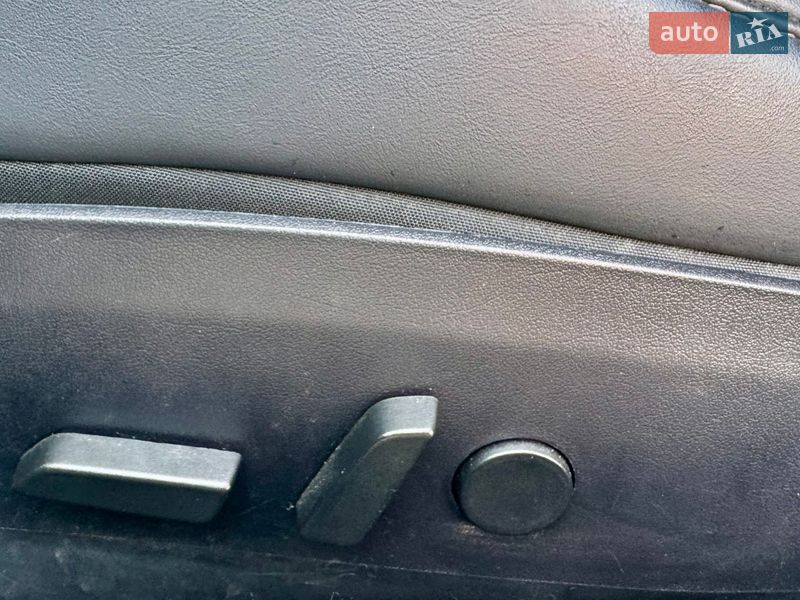 Седан Tesla Model 3 2020 в Києві