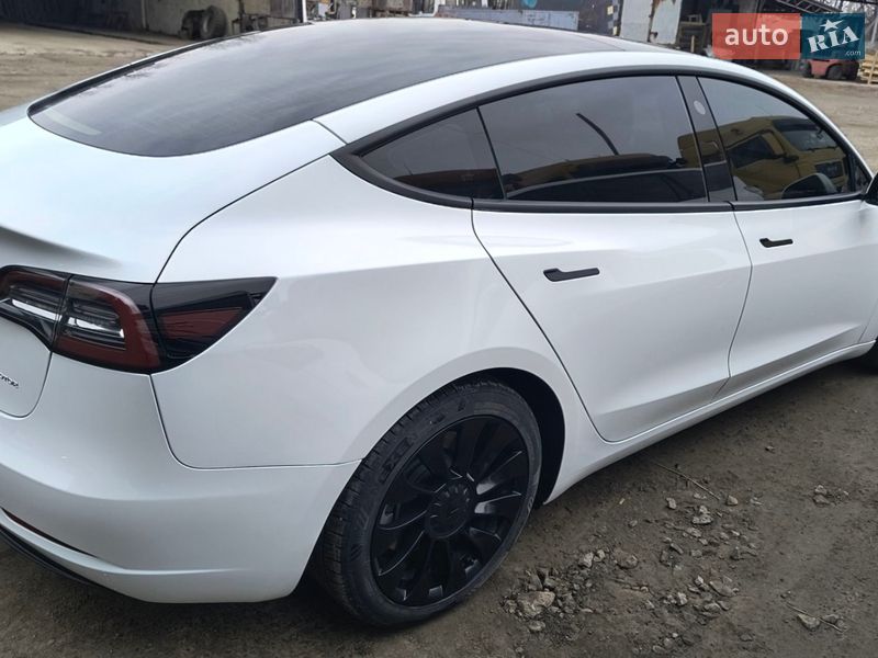 Седан Tesla Model 3 2023 в Новомосковську фото 6 Седан Tesla Model 3 2023 в Новомосковську