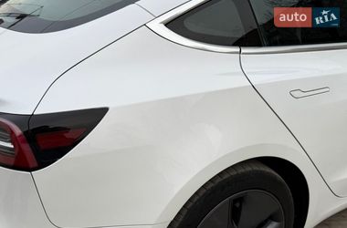 Седан Tesla Model 3 2020 в Тернополе