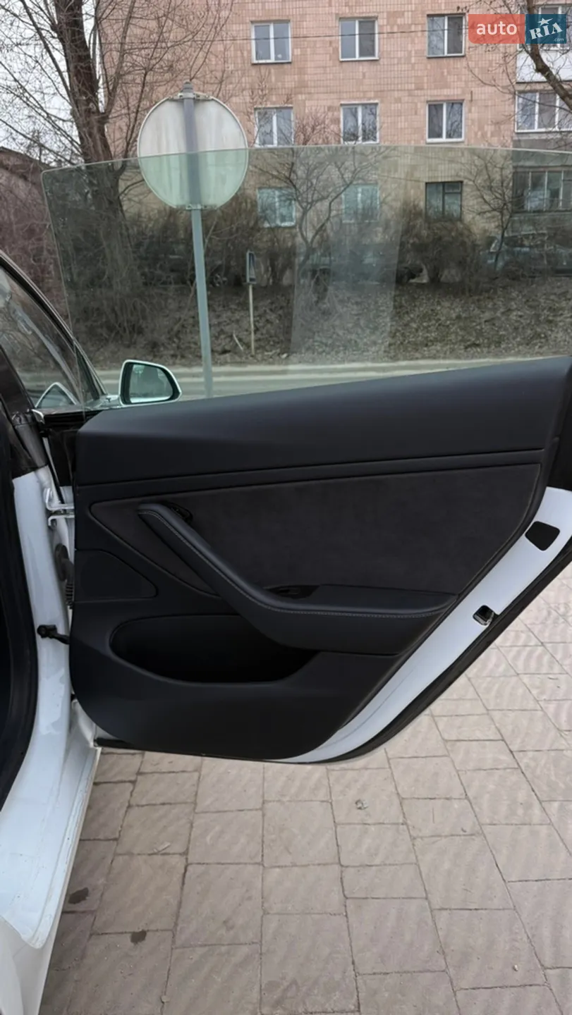 2020 Tesla Model 3 - мініатюра 17
