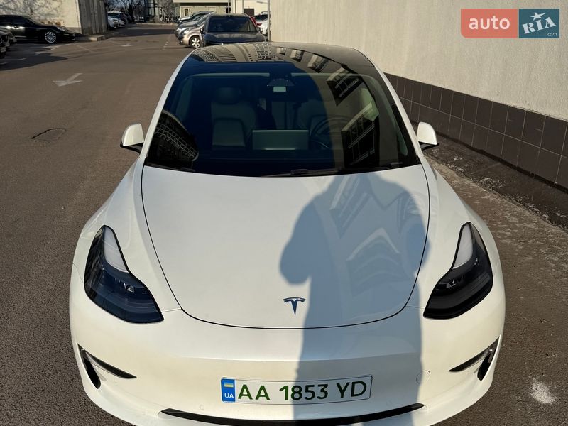 Tesla Model 3 2022