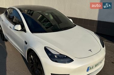 Седан Tesla Model 3 2022 в Києві