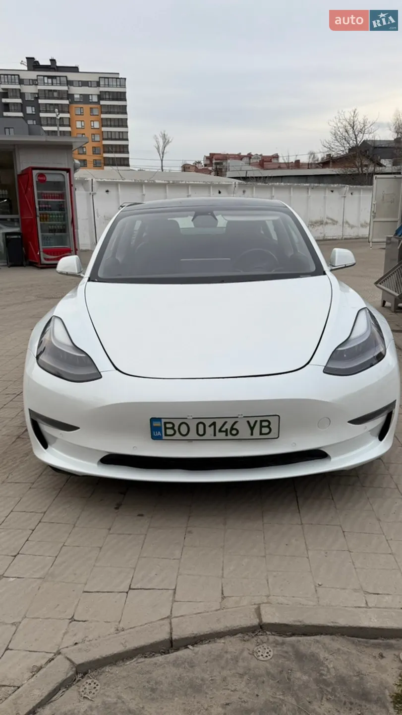 2020 Tesla Model 3 - фото 1