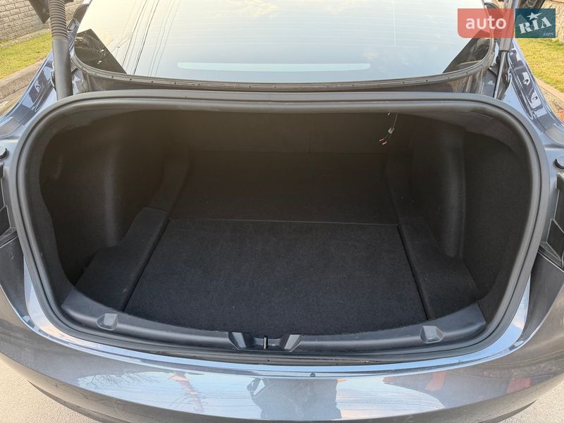 Седан Tesla Model 3 2022 в Киеве фото 25 Седан Tesla Model 3 2022 в Киеве