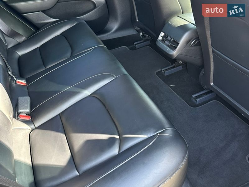 Седан Tesla Model 3 2021 в Кривом Роге фото 12 Седан Tesla Model 3 2021 в Кривом Роге