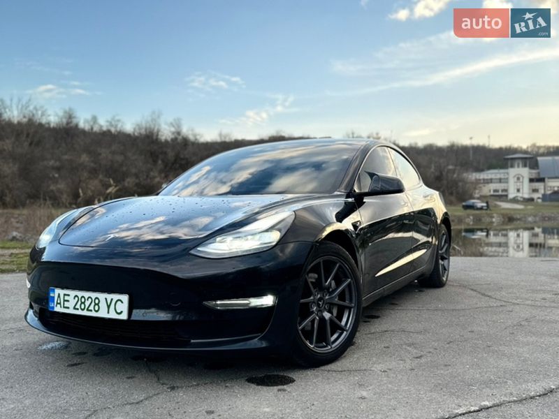 Седан Tesla Model 3 2021 в Днепре фото 3 Седан Tesla Model 3 2021 в Днепре