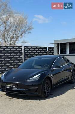 Седан Tesla Model 3 2020 в Киеве