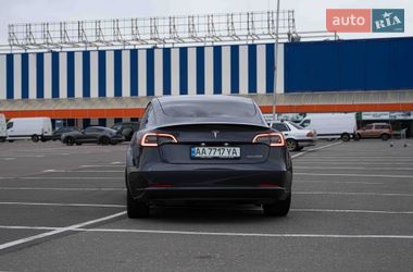 Седан Tesla Model 3 2022 в Одессе