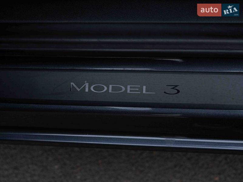Седан Tesla Model 3 2022 в Одессе